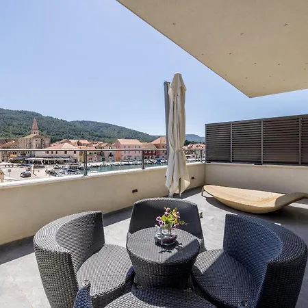 Madrugada Old Stari Grad (Hvar)