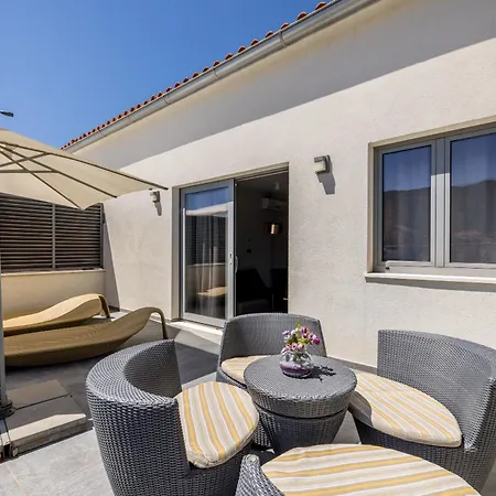 Madrugada Old 4* Stari Grad (Hvar)