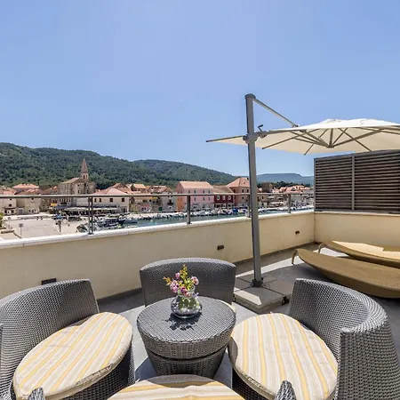 Konukevi Madrugada Old