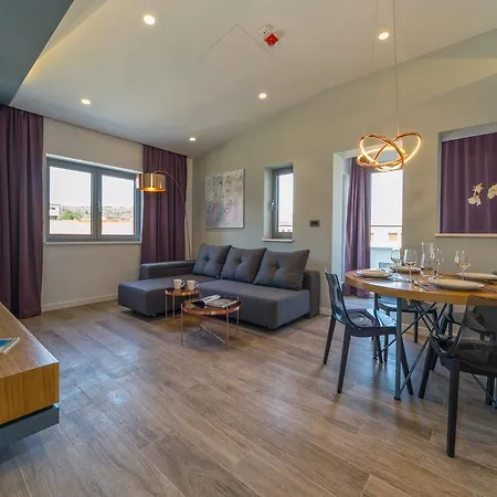 Konukevi Madrugada Old 4*