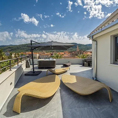 Madrugada Old 4* Stari Grad (Hvar)