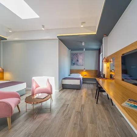 Konukevi Madrugada Old 4*